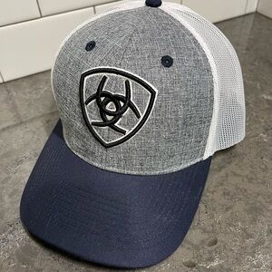 New ARIAT Hat, adjustable, one size fits most